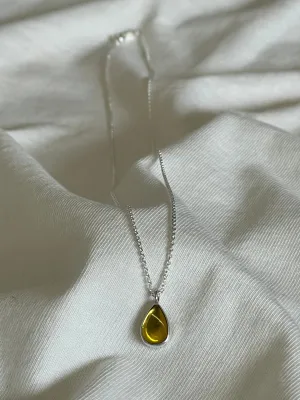 Hola Bella Amber Necklace