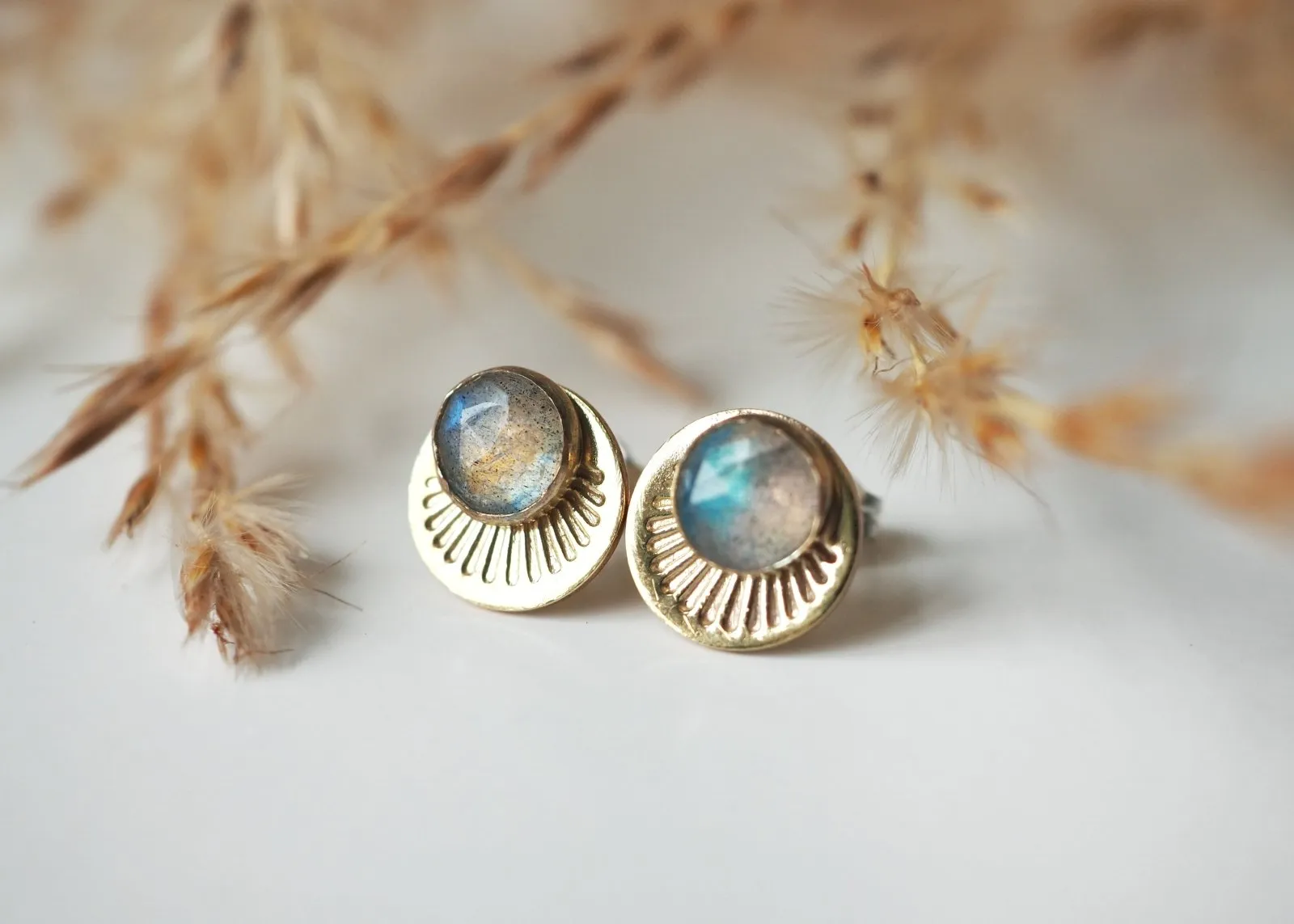 Horizon Stud Earrings - Gold Filled
