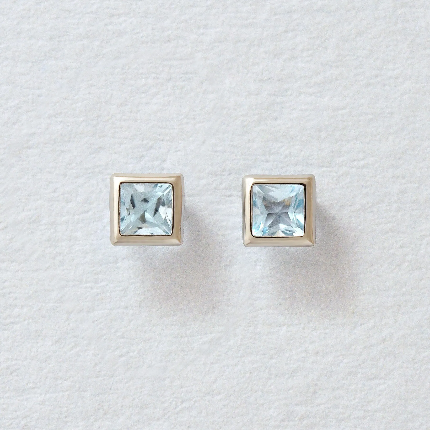 [Second Earrings] Platinum Swiss Blue Topaz Square Earrings