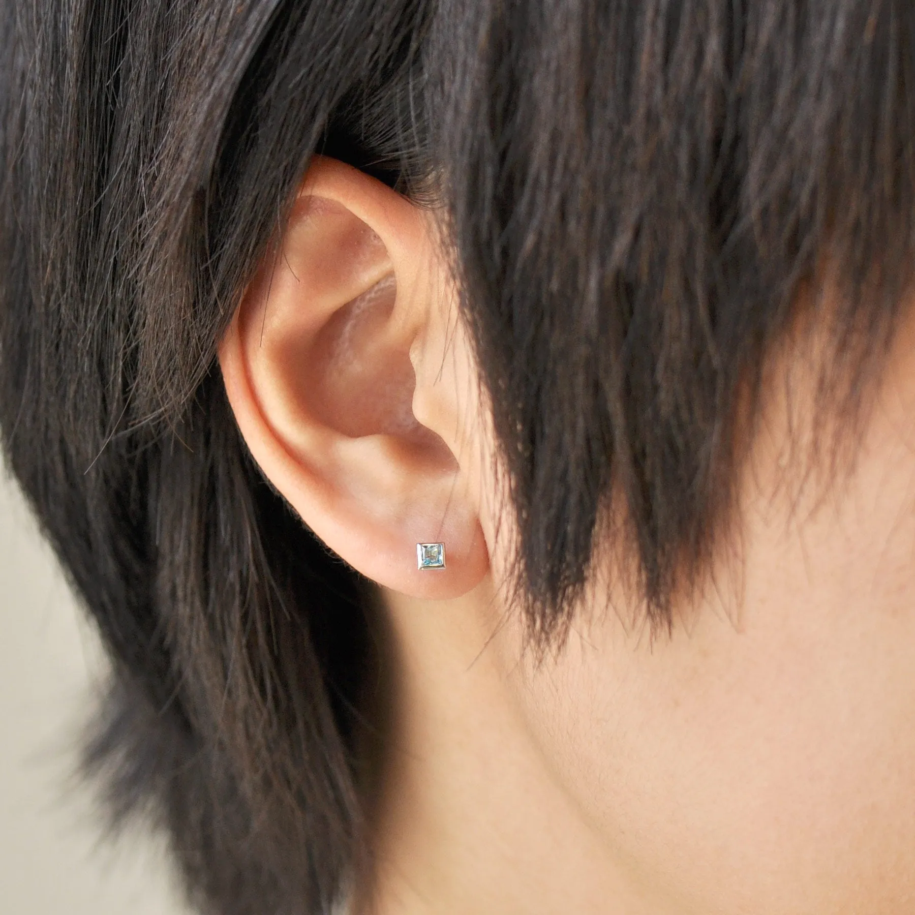 [Second Earrings] Platinum Swiss Blue Topaz Square Earrings